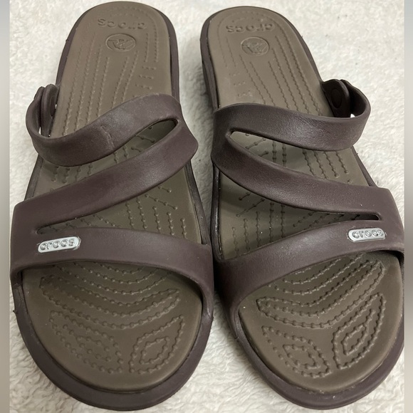 CROCS Patricia Brown Open Toe Sandals Size 10 - Picture 2 of 7